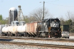 NS 3239 leads the yard job